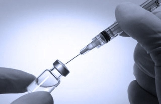 Минздрав заявил о почти полном переходе на отечественные вакцины - слайд 