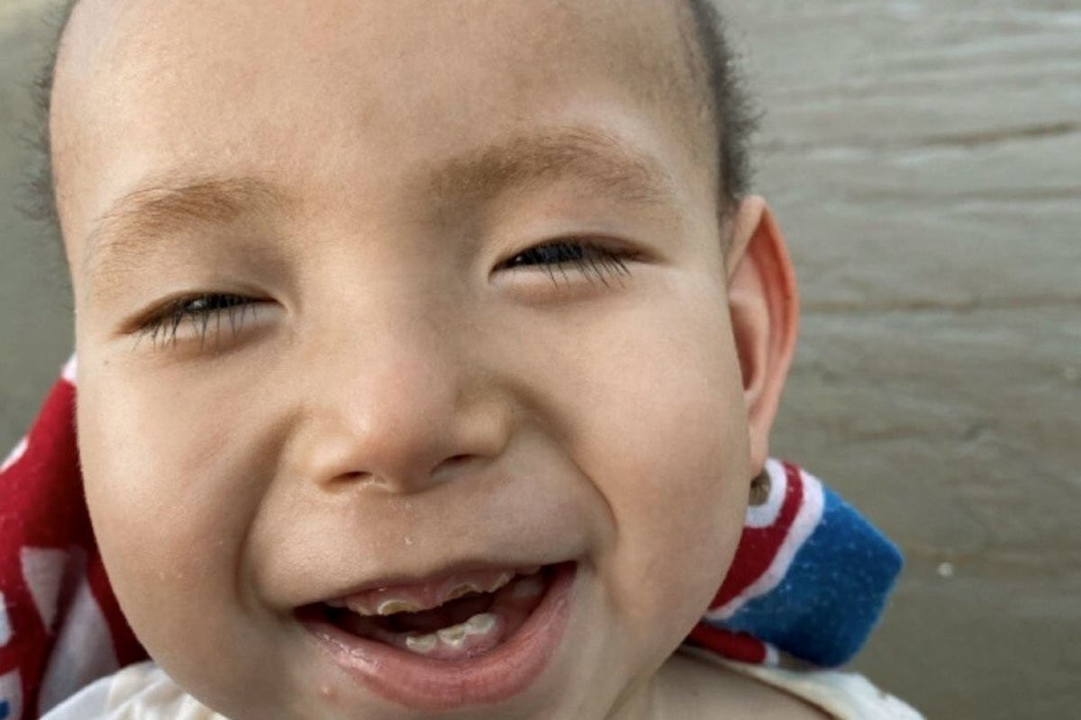 В Китае отец без образования создал лекарство для сына со смертельной редкой болезнью - слайд 
