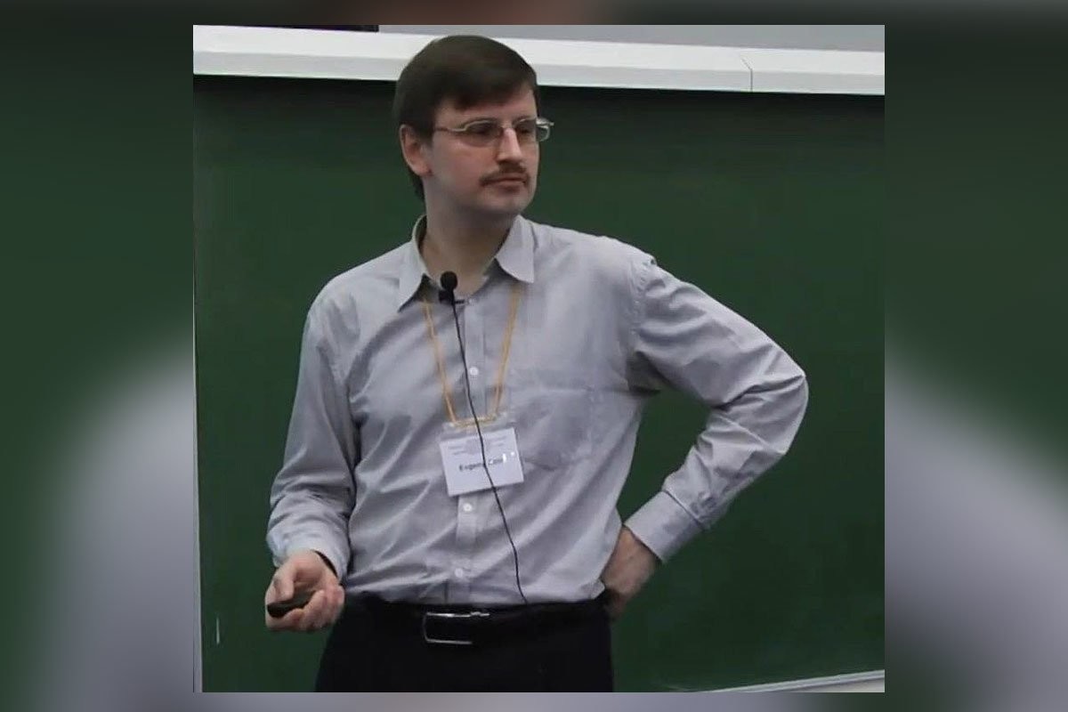 Преподавателя математики МГУ и ВШЭ арестовали по делу о педофилии - слайд 