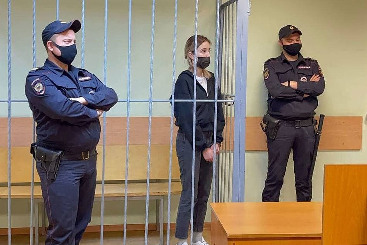 19-летней москвичке, сбившей троих детей на переходе, вынесли приговор - слайд 