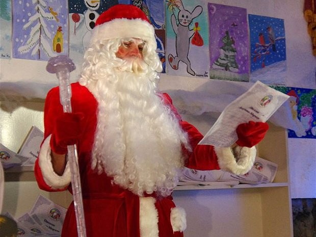 «Дети очень малы и Дед Мороз для них непонятен»: в ряде детсадов Новосибирска запретили проведение новогодних праздников - слайд 