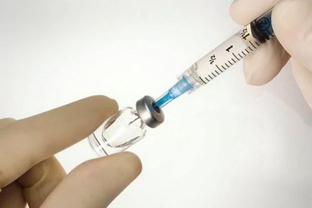 Московский педиатр Сергей Бутрий написал у себя в соцсети о ситуации с импортными вакцинами в поликлиниках - слайд 
