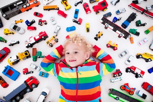 Исследование: большое количество игрушек вредит развитию детей - слайд 