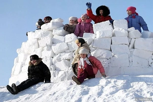 5 февраля из-за снегопада можно не ходить в школу - слайд 