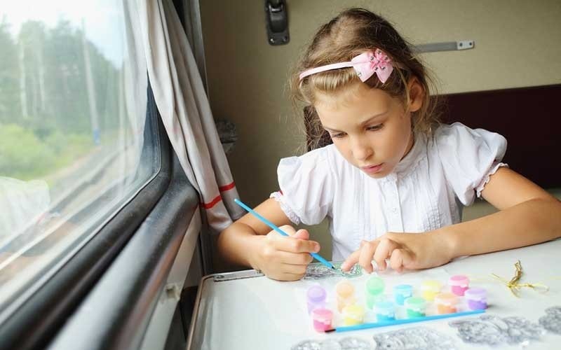 Из Москвы в Петербург ребенка можно отправить на поезде без родителей - слайд 