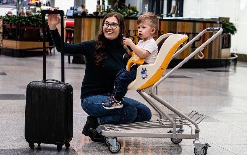 В аэропорту Домодедово появился бесплатный прокат детских колясок  - слайд 