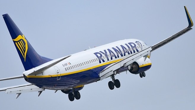 Лоукостеры Ryanair, EasyJet и WizzAir скоро будет летать из России  - слайд 