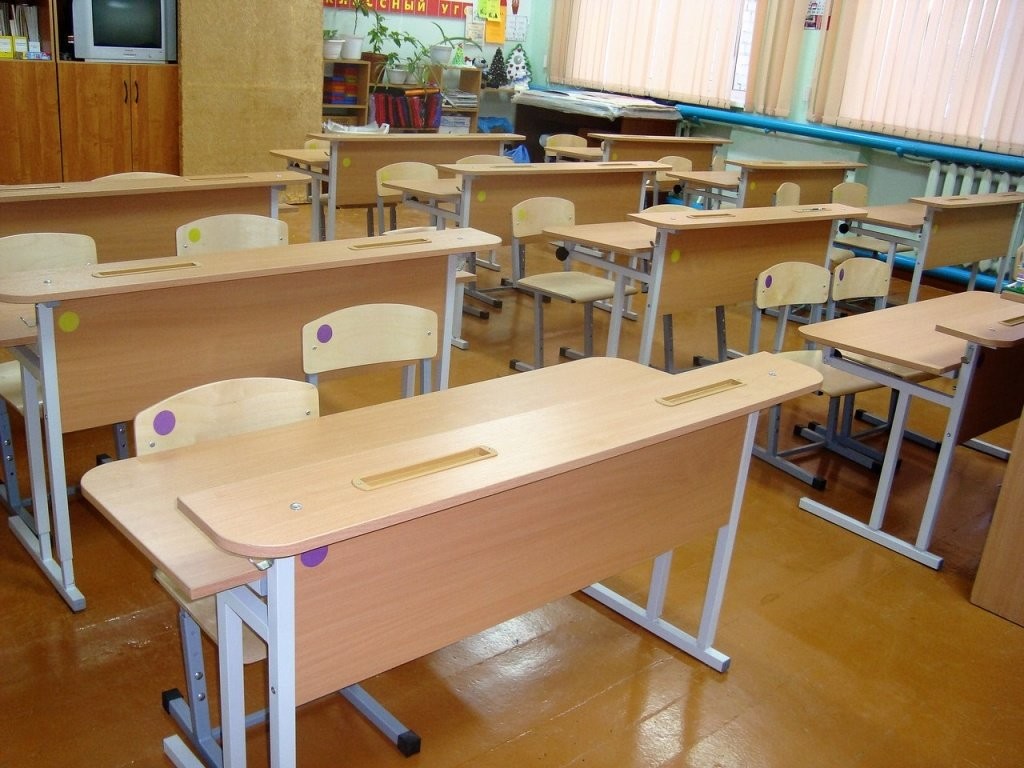 В школе Тверской области работала женщина, торговавшая наркотиками - слайд 