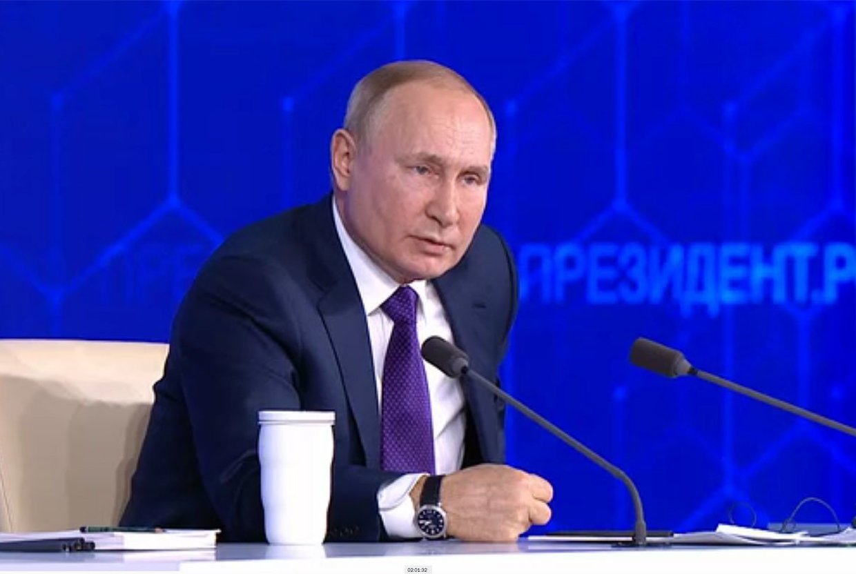 Адвокат Деда Мороза: что Путин говорил на пресс-конференции о детях и семейной политике - слайд 